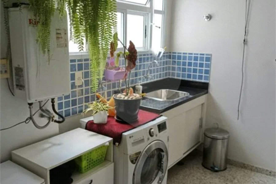 Apartamento à venda com 4 quartos, sendo 1 suíte,  em Santana, São Paulo, SP