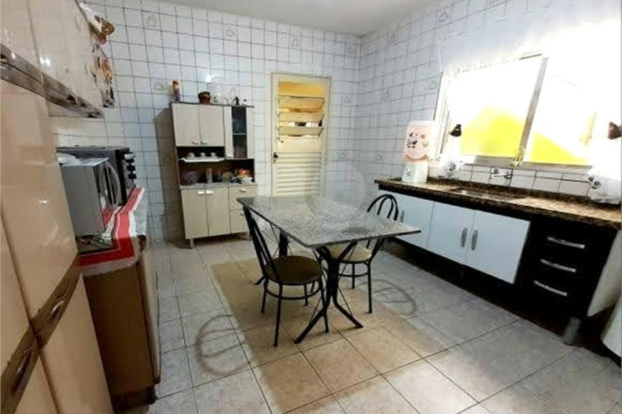 Sobrado à venda com 4 quartos em Lauzane Paulista, São Paulo, SP