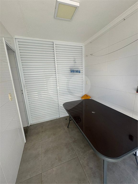 Sobrado à venda com 3 quartos, sendo 1 suíte, em Vila Nivi, São Paulo, SP