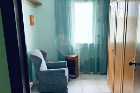 Casa à venda com 3 quartos, sendo 1 suíte,  em Bosque da Saúde, São Paulo, SP