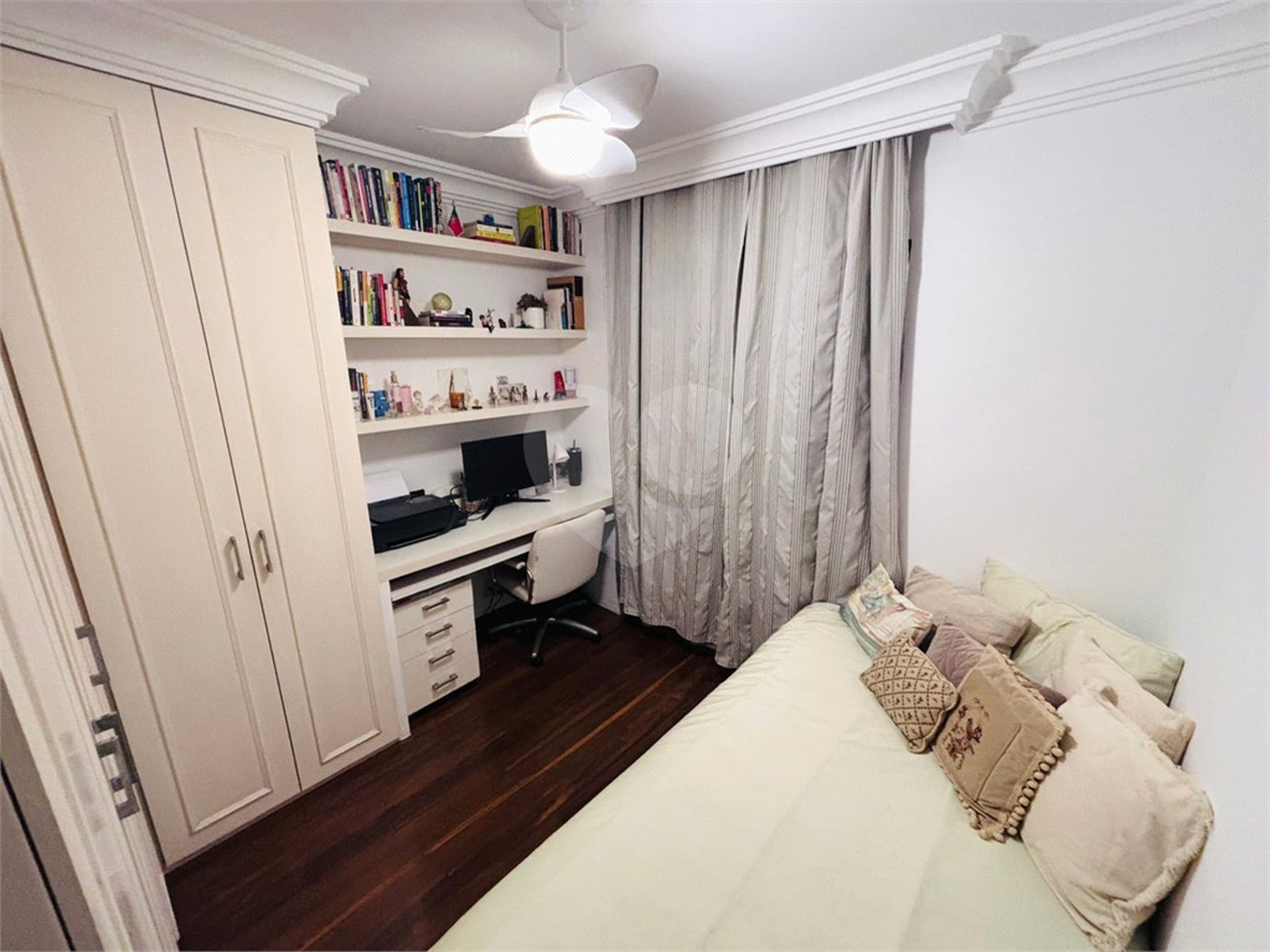 Apartamento à venda com 3 quartos, sendo 1 suíte,  em Vila Suzana, São Paulo, SP