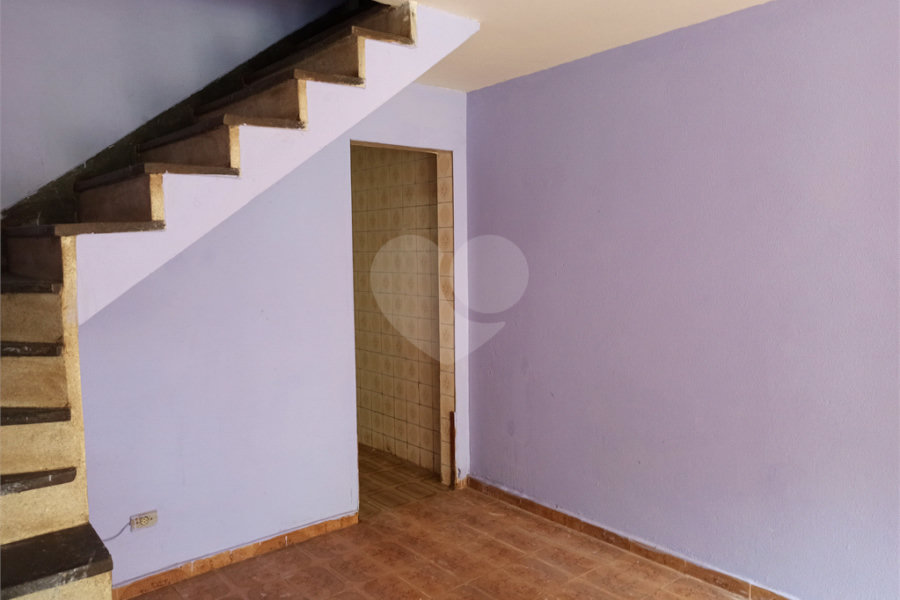 Casa à venda com 3 quartos em Vila Romero, São Paulo, SP