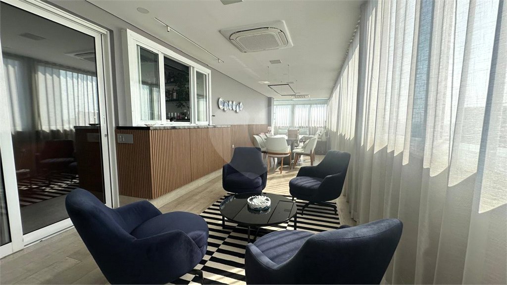 Apartamento à venda com 3 quartos, sendo 2 suítes, em Jardim Paulista, São Paulo, SP