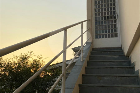 Sobrado à venda com 3 quartos, sendo 1 suíte, em Vila Paulicéia, São Paulo, SP