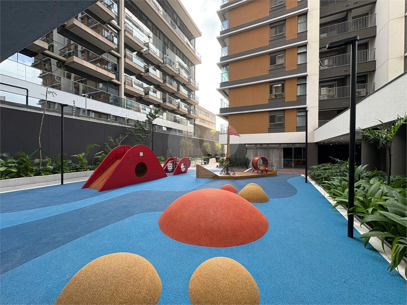 Apartamento à venda com 3 suítes em Alto da Lapa, São Paulo, SP