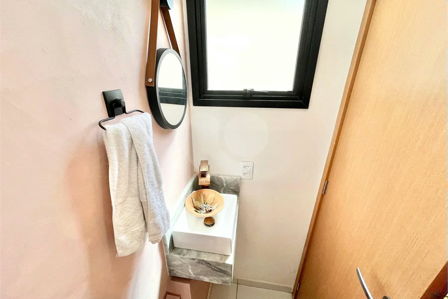 Casa à venda com 2 suítes no condomínio Residêncial Antuérpia, São Paulo - SP