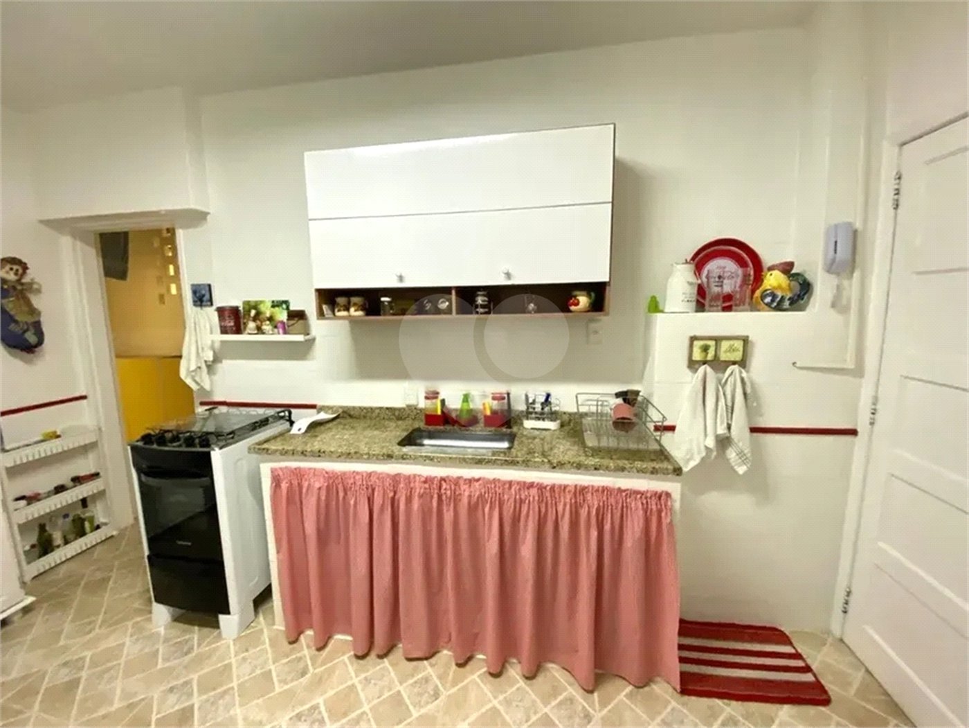 Apartamento à venda com 3 quartos, sendo 1 suíte, em Jardim Botânico, Rio de Janeiro, RJ