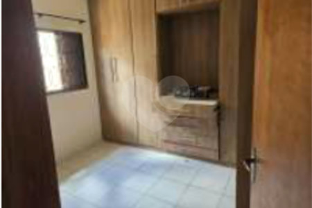 Casa à venda com 3 quartos em Residencial Azulville II, Matão, SP