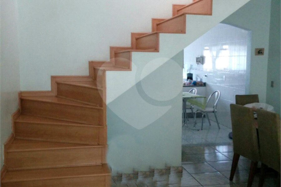 Sobrado à venda com 3 quartos, sendo 1 suíte, em Tremembé, São Paulo, SP