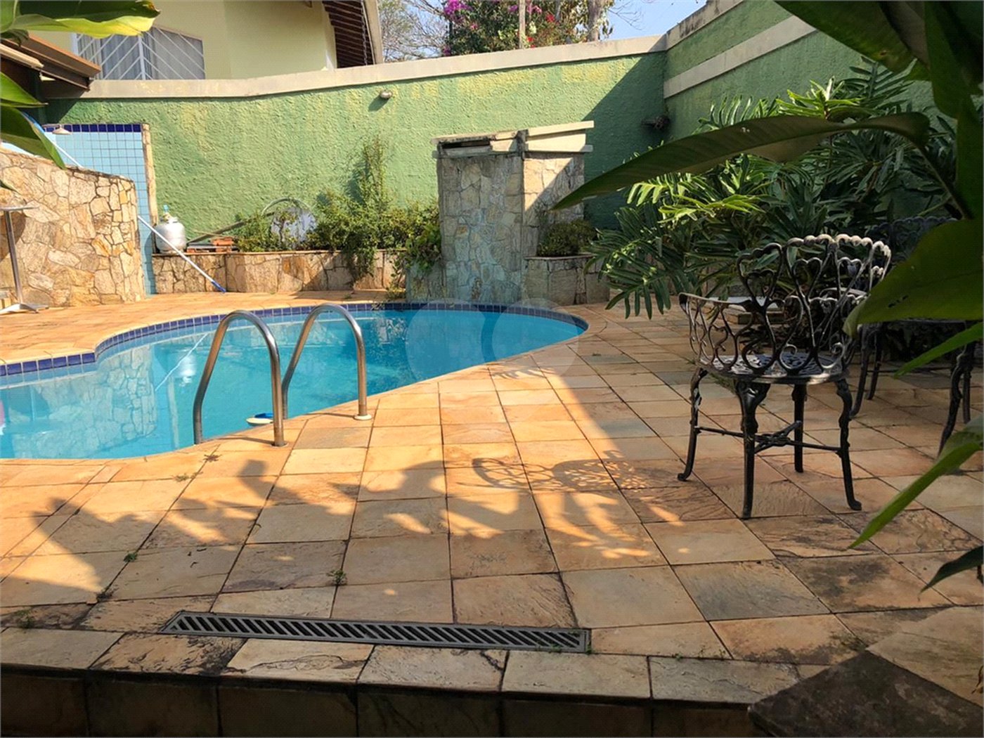 Casa à venda com 4 quartos, sendo 2 suítes, em Loteamento Loanda, Atibaia, SP