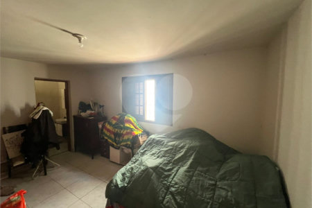 Casa à venda com 3 quartos, sendo 1 suíte,  em Jardim Franca, São Paulo, SP