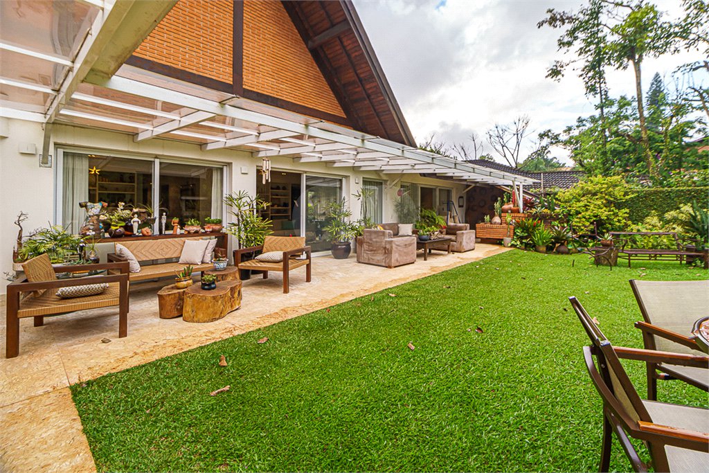Casa à venda com 5 suítes em Jardim Morumbi, São Paulo, SP
