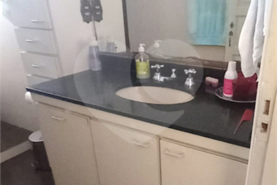 Sobrado à venda com 5 quartos em Tremembé, São Paulo, SP
