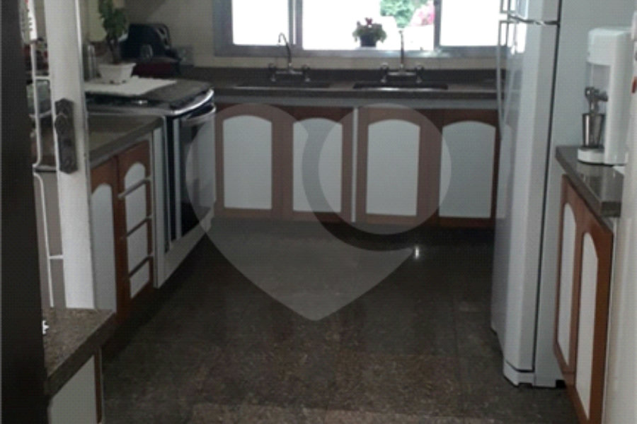 Sobrado à venda com 4 quartos, sendo 3 suítes, em Santana, São Paulo, SP