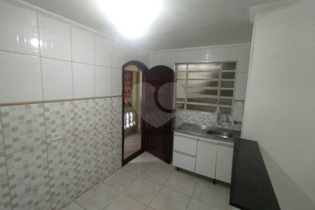 Casa à venda com 10 quartos, sendo 1 suíte, em Santa Teresinha, São Paulo, SP