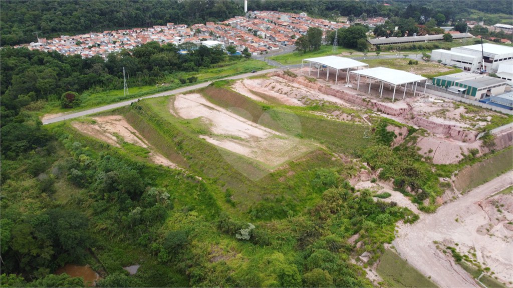 Terreno à venda em Leitão, Louveira, SP