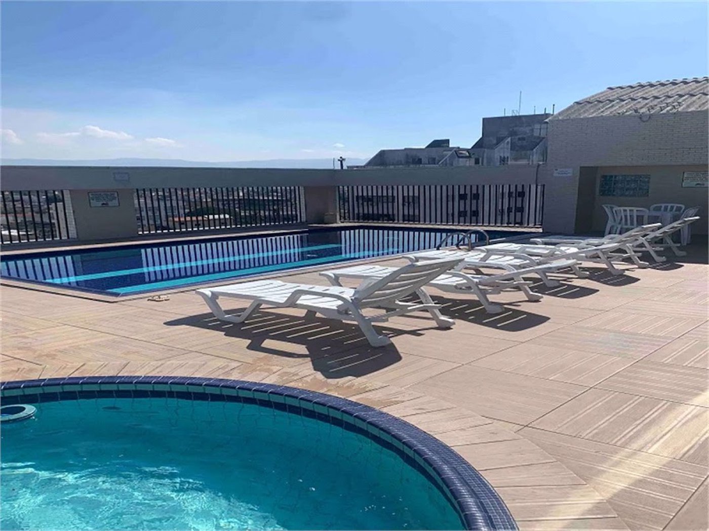 Flat Residencial à venda, Centro, São Vicente - FL0006.