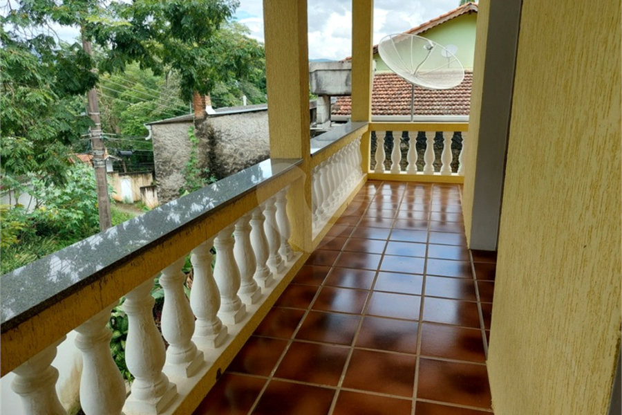 Casa à venda com 5 quartos, sendo 3 suítes, no Centro, Mairiporã, SP