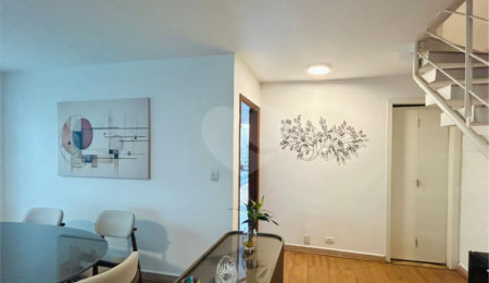Casa à venda com 3 quartos, sendo 1 suíte,  em Vila Cordeiro, São Paulo, SP