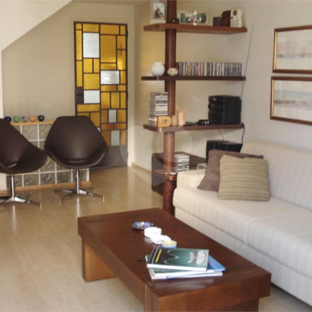 Casa à venda com 2 quartos, sendo 1 suíte,  no condomínio Villas de São Francisco I, São Paulo - SP