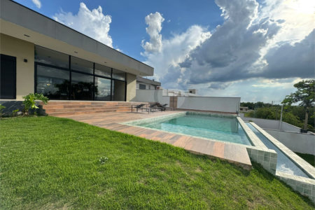 Casa à venda com 4 suítes no condomínio Fazenda Palmeiras Imperiais, Salto - SP