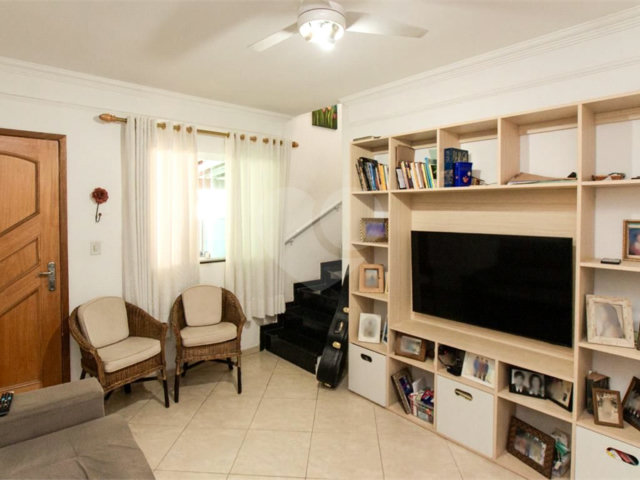 Sobrado à venda com 2 quartos, sendo 1 suíte, em Jaçanã, São Paulo, SP