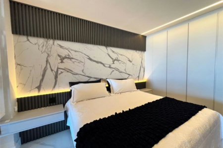 Apartamento com 1 quarto com hidromassagem e vista para o mar à venda em Aparecida - SP