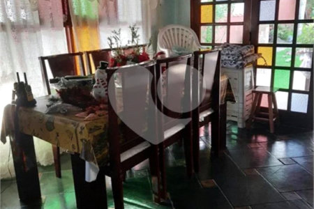 Casa à venda com 2 quartos, sendo 1 suíte,  no condomínio Morada da Praia, Bertioga - SP