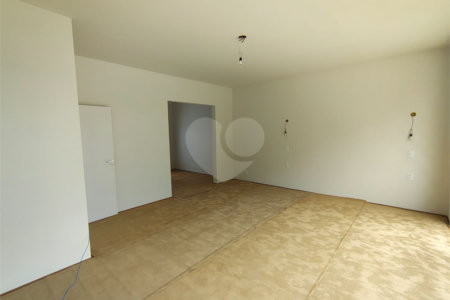 Casa à venda com 4 quartos, sendo 3 suítes,  no condomínio Villa Verde, Jundiaí - SP