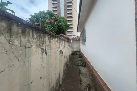 Casa à venda com 4 quartos, sendo 1 suíte, no Centro, Araraquara, SP
