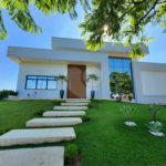 Casa à venda com 6 quartos, sendo 5 suítes, no condomínio Jardim Primavera, Louveira - SP