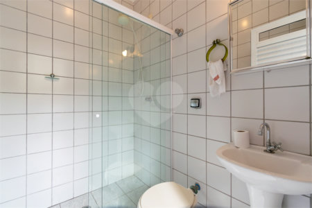 Casa à venda com 3 quartos, sendo 1 suíte,  em Vila Cordeiro, São Paulo, SP