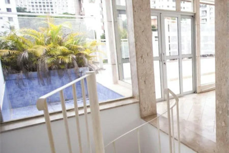 Cobertura à venda com 4 quartos, sendo 1 suíte, em Real Parque, São Paulo, SP
