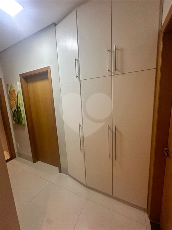 Apartamento à venda com 3 suítes em Jardim Mariana, Cuiabá, MT