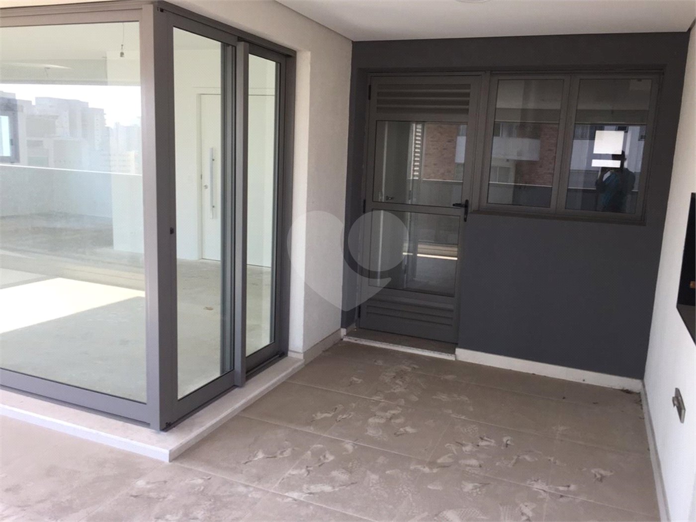 Apartamento à venda com 3 suítes em Campo Belo, São Paulo, SP