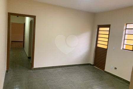 Sobrado à venda ou para alugar com 3 quartos em Tatuapé, São Paulo, SP