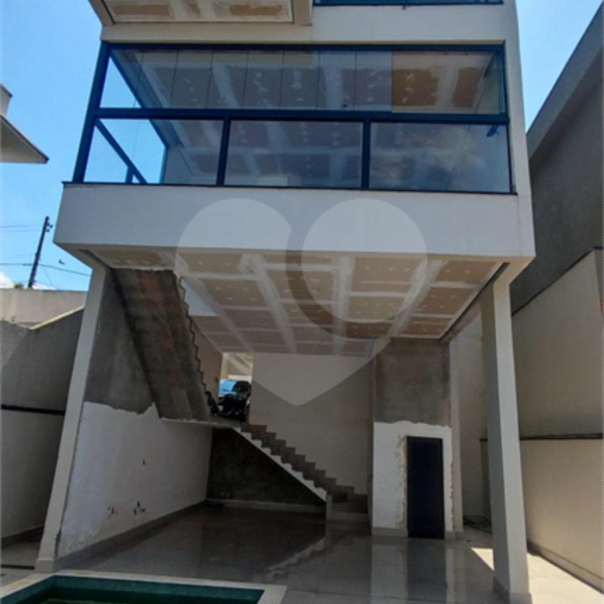 Casa à venda com 3 quartos, sendo 1 suíte,  no condomínio Terras de São Fernando, Cotia - SP