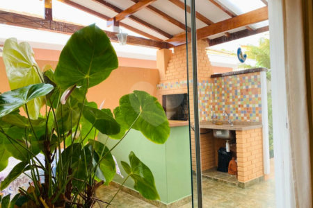 Sobrado à venda com 5 quartos, sendo 1 suíte, em Interlagos, São Paulo, SP