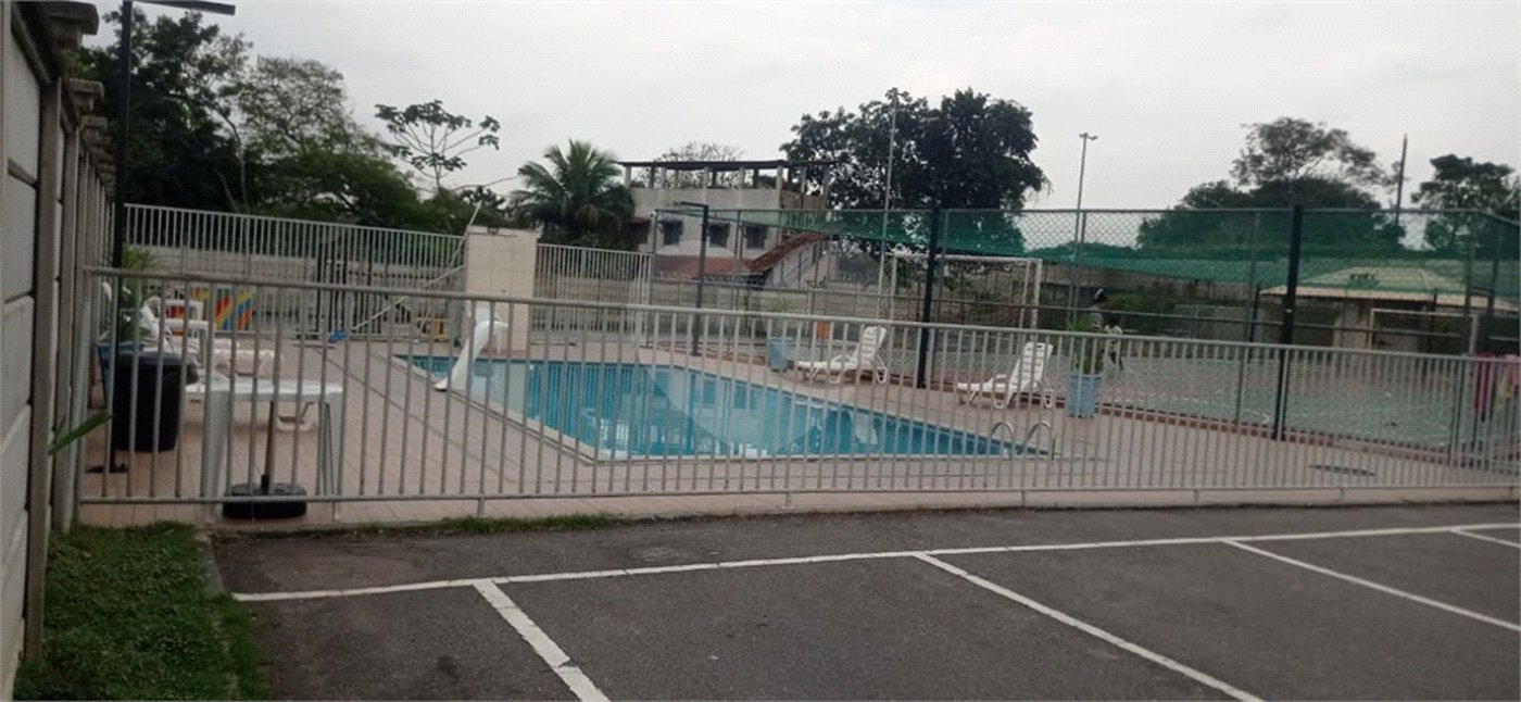Apartamento à venda ou para alugar com 2 quartos em Santa Cruz, Rio de Janeiro, RJ