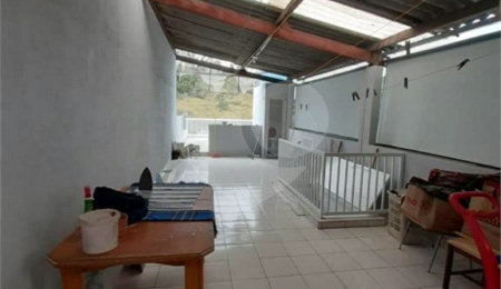 Sobrado à venda com 4 quartos em Tremembé, São Paulo, SP