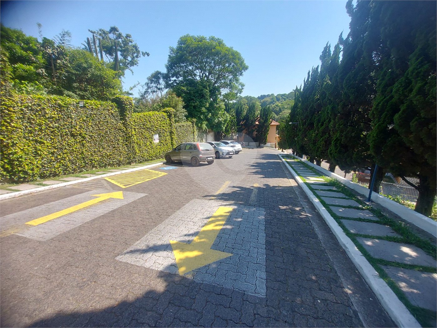 Casa à venda com 2 quartos, sendo 1 suíte,  em Jardim Torino, Cotia, SP