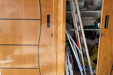 Casa à venda com 2 quartos, sendo 1 suíte,  em Vila Cintra, Mogi das Cruzes, SP