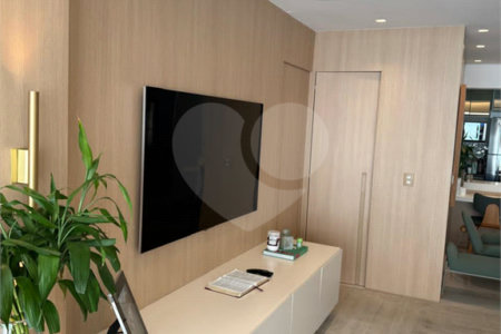 Apartamento à venda com 3 quartos, sendo 1 suíte,  em Jardim Leonor Mendes de Barros, São Paulo, SP