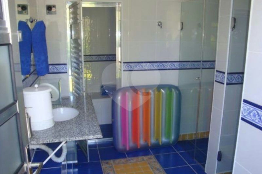 Sobrado à venda com 5 suítes em Juqueri Mirim, Mairiporã, SP