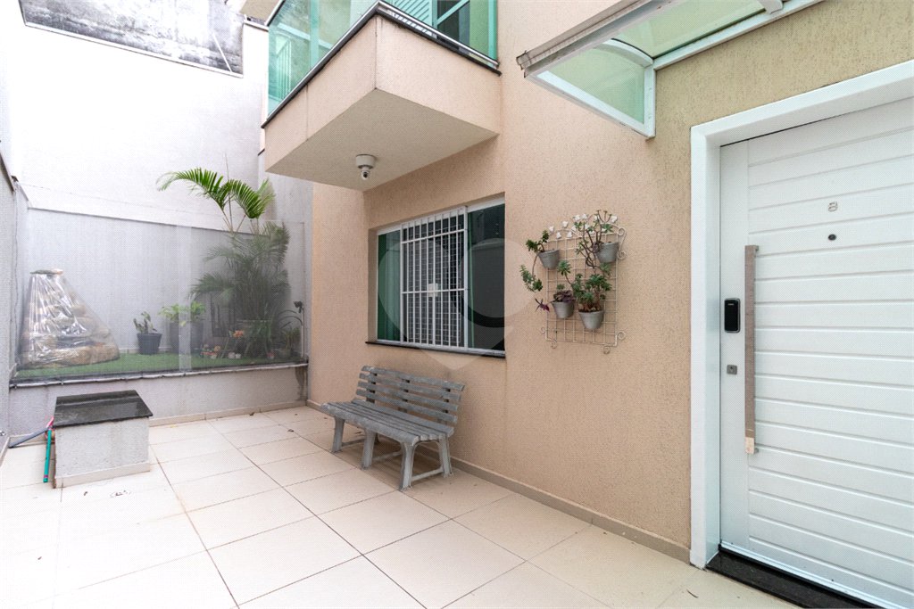Casa à venda com 3 quartos, sendo 1 suíte, no condomínio Orquideas, São Paulo - SP