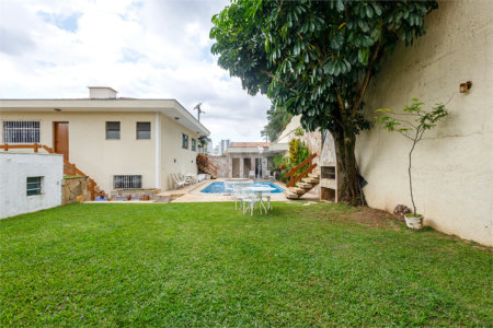 Casa à venda com 5 quartos, sendo 3 suítes, em Lapa, São Paulo, SP