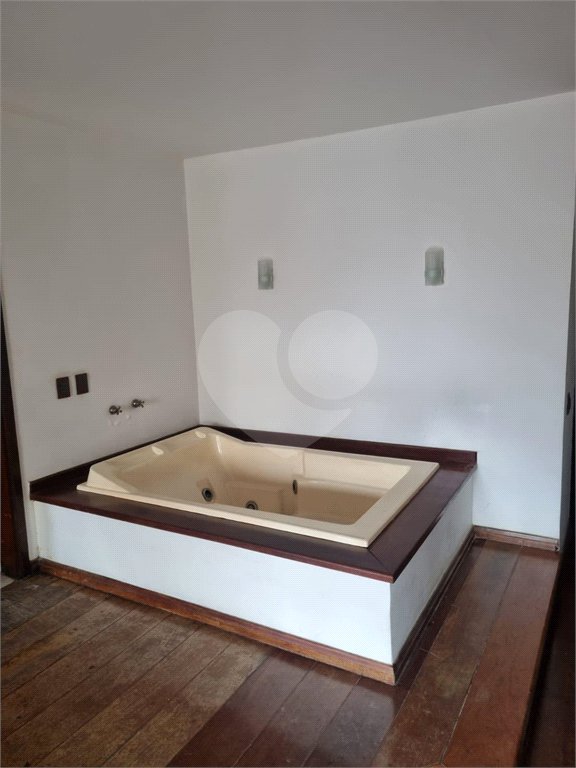 Casa à venda com 4 quartos, sendo 1 suíte, em Jardim Lídia, São Paulo, SP