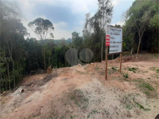 Terreno à venda no condomínio Alpes da Cantareira, Mairiporã - SP
