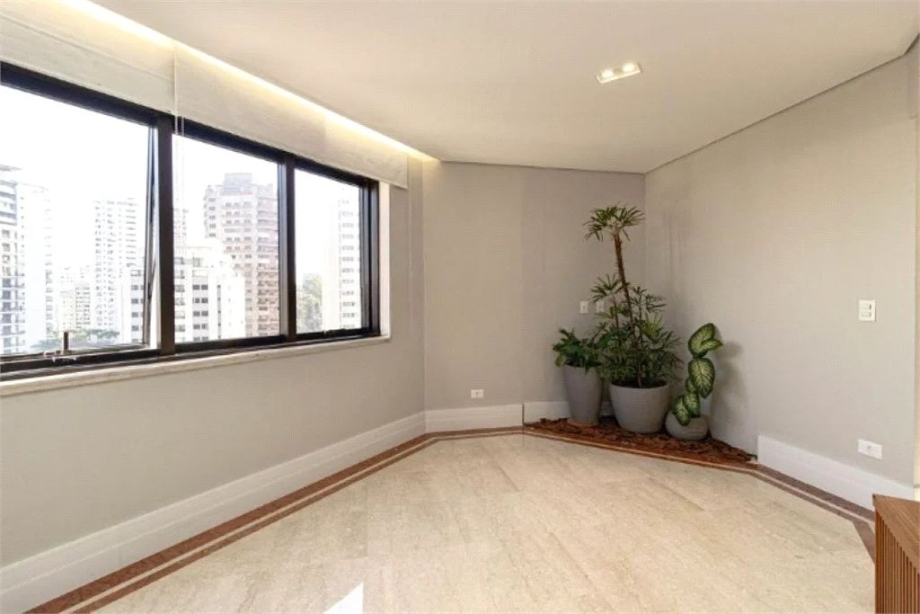 Apartamento à venda com 3 suítes em Jardim Parque Morumbi, São Paulo, SP