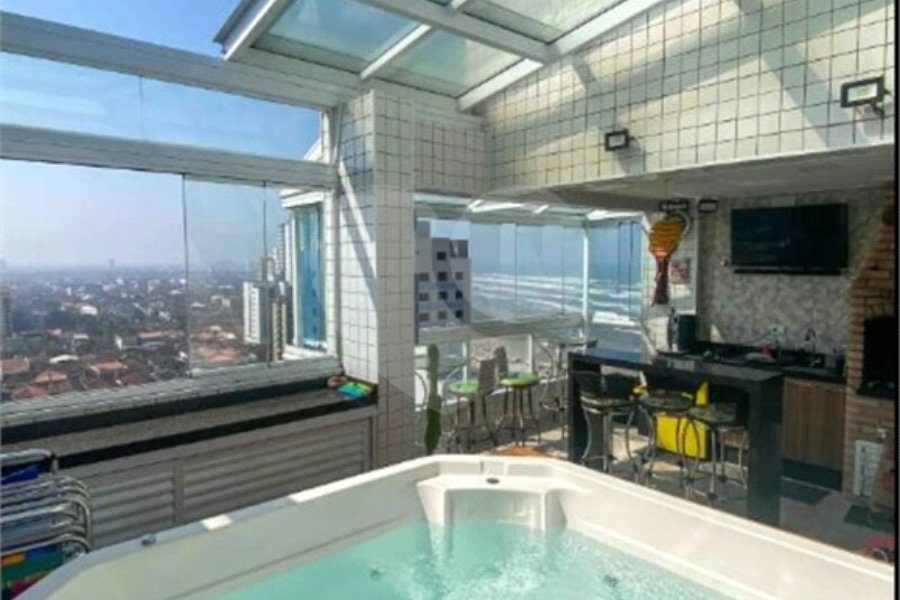 Duplex à venda com 3 suítes em Caiçara, Praia Grande, SP